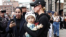 Paris Hilton a její syn Phoenix Barron Hilton Reum (New York, 18. íjna 2023)