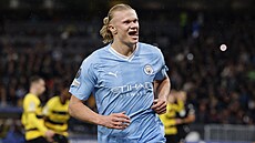 Erling Haaland z Manchesteru City slaví gól do sít� Young Boys.