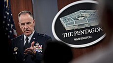 Mluví Pentagonu Pat Ryder pi tiskové konferenci v Arlingtonu. (19. íjna 2023)