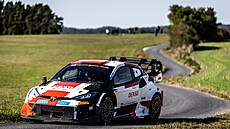 Sébastien Ogier a jeho Toyota b�hem testování na St�edoevropskou rallye.