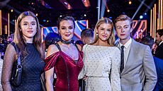 Iva Kubelková, její dcery Karolína a Natálie Jiráskovy a Adam Mi�ík na...