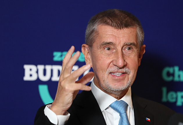 KOMENTÁŘ: Babiš před branami jednobarevné vlády