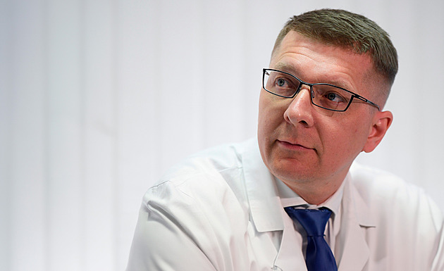 Bývalý šéf IT v IKEM odmítl obžalobu z vydírání kardiochirurgů Pirka a Netuky