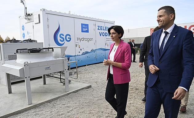 Česko má průmyslový elektrolyzér na zelený vodík. Ten umí akumulovat energii