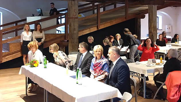 Prezident Pavel navštíví Olomoucký kraj. Zamíří za gymnazisty, vojáky i k propasti