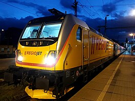 Lokomotiva Traxx soukromé spolenosti RegioJet