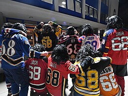 Travelling Jagrs na zápase v Kladn�.