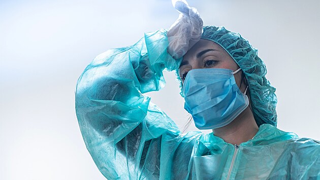 „Svině a líné mrchy.“ Pacienti útočí na lékaře na urgentech i v porodnicích