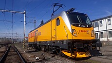 Lokomotiva Traxx RegioJetu ur�ená primárn� k pronájmu jiným dopravc�m.