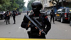Indonéská protiteroristická jednotka oznámila zadrení 59 lidí, které podezírá...