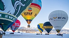 Týden horkovzduných balon. V Mauterndorfu se v balonu mete vznést mezi 6. a...