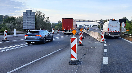 Na prost�jovské estakád� na dálnici D46 u� fini�ují rozsáhlé opravy.