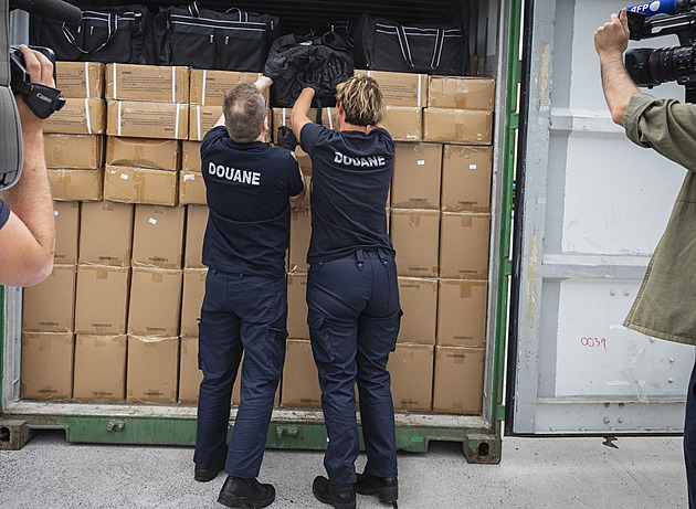 Zápas o kokain. Belgičané ho nestíhají pálit, gangy se ho snaží krást zpět