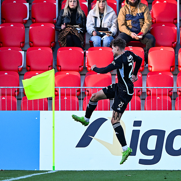 Zlínský teenager Bužek zvládá profesionální fotbal i vysokou školu