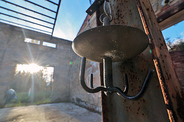 Symbolicky zaala etízkárna nkdejího lágru Rovnost opt slouit pvodnímu...