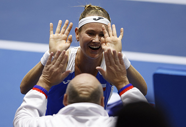 Ve 12 si půjčoval boty Vondroušové, teď vnuk kapitána Bolardta Češkám pomáhá