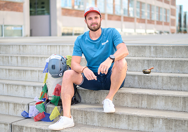 Pro běžnou populaci nejsme úplně normální, ale žene nás vášeň, říká horolezec