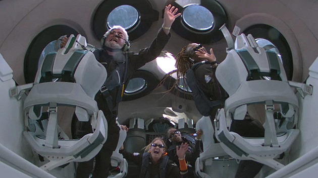 Virgin Galactic propustí 18 procent zaměstnanců. Hrozí bankrot, tvrdí firma