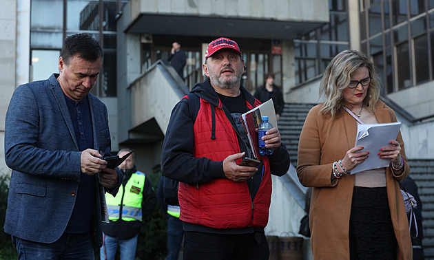 Slováci vydali zpět do Česka hledaného dezinformátora Zítka, je ve vazbě