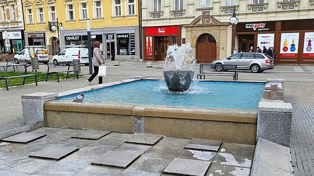 V Prostějově už se lidé v kašně neosvěží, koupání zatrhne vyhláška
