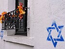Antisemitské graffiti Davidových hvzd ve 14. paíském obvodu (31. íjna 2023)