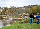 Ve Vset�n� za�alo bour�n� l�vky p�es �eku Be�vu. Na jej�m m�st� vznikne do dvou...
