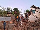 Zemtesení v Nepálu si vyádalo nejmén 128 mrtvých, otesy byly cítit i v...