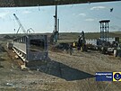 Ruské konstrukní práce na nové eleznici v okupované Doncké oblasti. (27....
