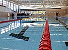 V Brn� za Lu��nkami byl po oprav� otev�en zdej�� pades�timetrov� baz�n spolu s...