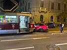 Nehoda automobilu a tramvaje mezi zastvkami tpnsk a I. P. Pavlova (9....