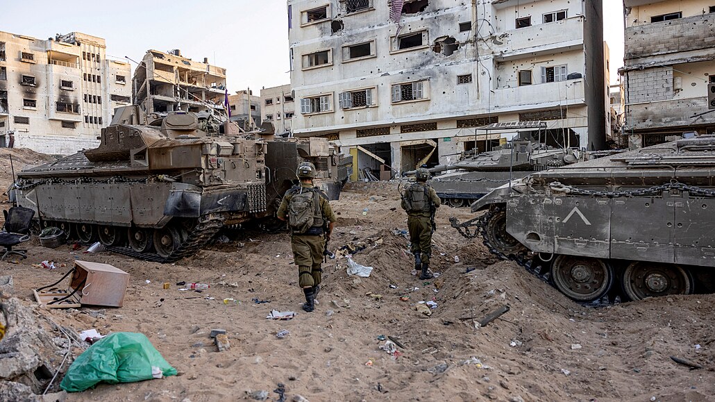 Izrael�tí vojáci v Pásmu Gazy (9. listopadu 2023)