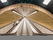 V druhé nejhlubí stanici praského metra byly vymnny eskalátory.(2....
