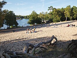Müggelsee patí k jednm z nejstarích berlínských FKK lokalit. Na kvalitách mu...