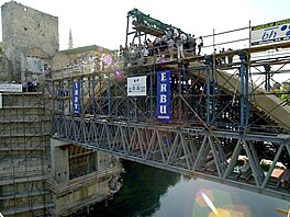 Dne 9. listopadu 1993 Chorvaté Stari most vyhodili do povtí a zniili tak...