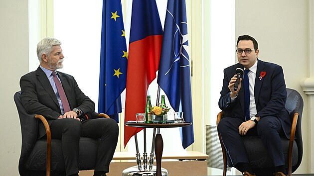 Prezident Petr Pavel vystoupil na konferenci Diplomacie a bezpenost. Zde s ministrem zahrani Janem Lipavskm (9. listopadu 2023)