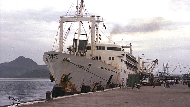 Motorov lo MV Doña Paz zachycen ped katastrofou