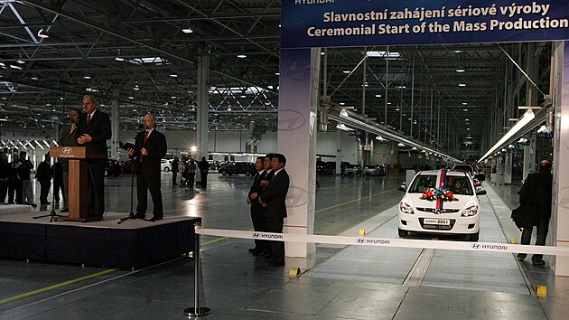 Zahjen sriov vroby automobil Hyundai v Noovicch na Frdecko-Mstecku. (12. listopadu 2008)