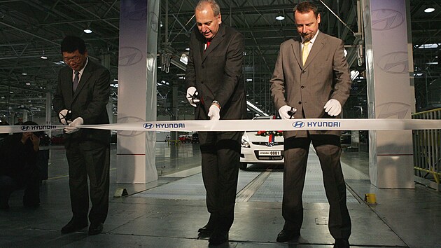 Zahjen sriov vroby automobil Hyundai v Noovicch na Frdecko-Mstecku. (12. listopadu 2008)