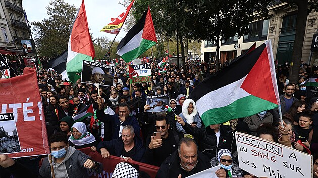 Lid se astn demonstrace poadujc pm v Gaze, ukonen nlet a ukonen nsilnho vysdlovn obyvatelstva" v rmci probhajcho konfliktu mezi Izraelem a palestinskou islamistickou skupinou Hams. (4. listopadu 2023)