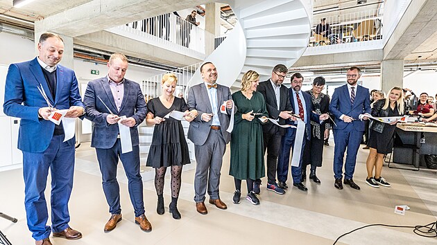 Slavnostn� otev�en� nov� pobo�ky na Pet�in�ch M�stsk� knihovny v Praze (1. listopadu 2023)