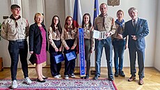 Pedseda Senátu Milo Vystril a jeho místopedsedkyn Jitka Seitlová pijali v...