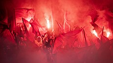 Slávisti�tí fanou�ci p�i utkání s AS �ím.