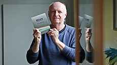 Ve své beletristické prvotin� Petr Klukan vzpomíná na syrový rok, který trávil...