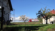 Rozestav�ný d�m Miroslava Bla�ka �ádná protihluková bariéra nechrání, podle �SD...