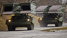 Mostní tanky Panzerschnellbrücke Leguan nizozemské armády (speciální vozidla na...