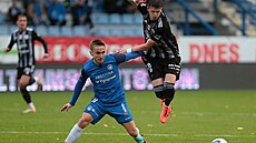 Liberecký záloník Christian Frýdek (vlevo) a Patrik Hellebrand z eských...