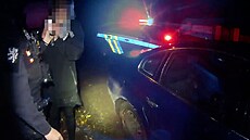 Opilá �idi�ka ují�d�la hlídce, pak zkusila utéct