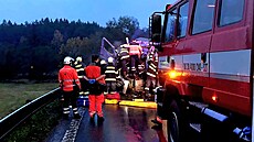 Nehoda se stala krátce p�ed �estou hodinou na mokré vozovce.