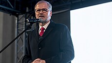 Na Staroměstském náměstí se sešli podporovatelé Izraele. Zúčastnil se i premiér...