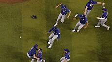 Baseballisté Texas Rangers se radují z triumfu ve Svtové sérii.